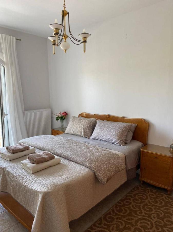 Polys Apartment And Paraskevi Studio With View بتولمايذا المظهر الخارجي الصورة