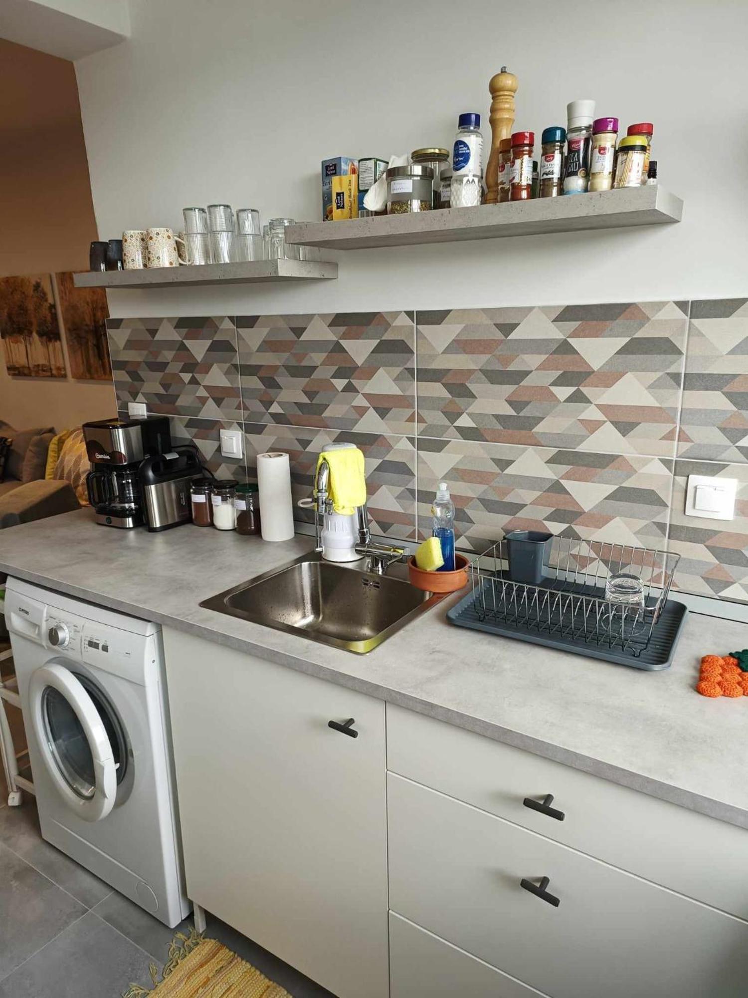Polys Apartment And Paraskevi Studio With View بتولمايذا المظهر الخارجي الصورة