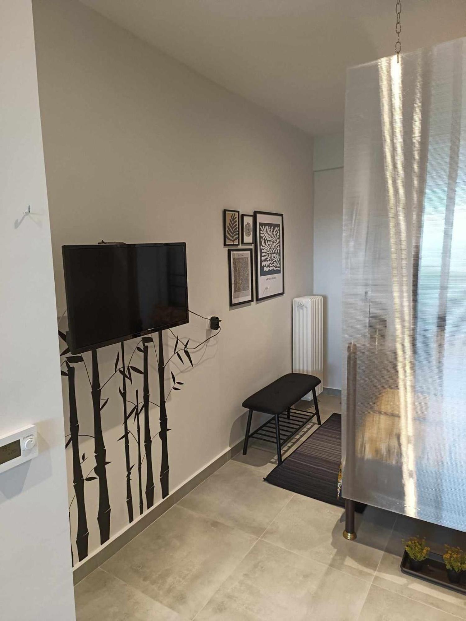 Polys Apartment And Paraskevi Studio With View بتولمايذا المظهر الخارجي الصورة